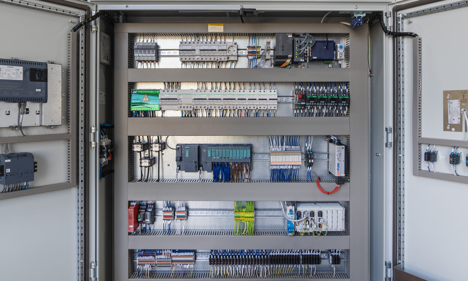 armarios para cuadros electricos profesionales